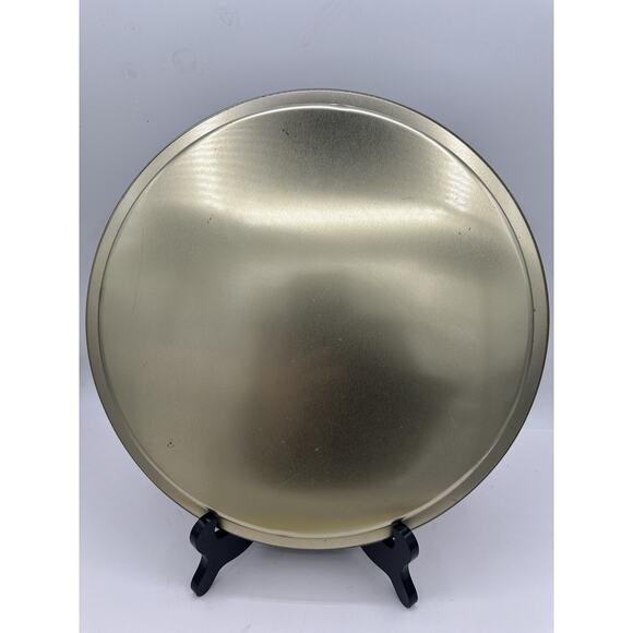 Terry Redlin's 2000 "Trimming the Tree" Christmas Tin Plate Country Decor - Picture 6 of 6